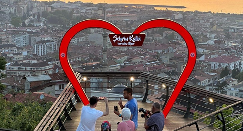 Boztepe Seyir Terası şehrin cazibe merkezlerinden biri oldu!