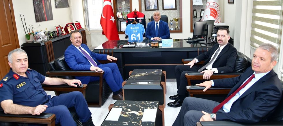 VALİ YILDIRIM, TARIM VE ORMAN İL MÜDÜRLÜĞÜ’NÜ ZİYARET ETTİ