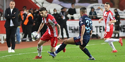 Antalyaspor, Lider Trabzonspor’u Puansız Gönderdi: 2-1