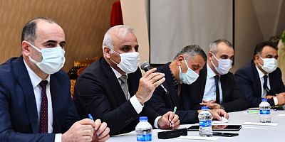 Başkan Zorluoğlu Beşikdüzü'nde Muhtarlarla Bir Araya Geldi !