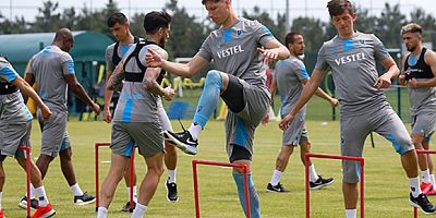 Bordo-mavililer, 12 Haziran’ı İple Çekiyor 