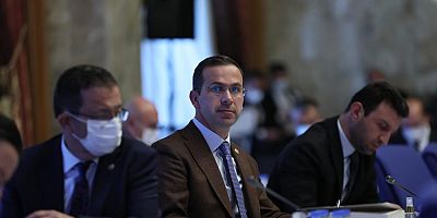 Cora AK Parti Kürt Düşmanlığı İle İtham Edilince Sert Tepki Gösterdi ! 