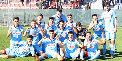 Gençler Başardı, Sıra Ağabeylerinde: Trabzonspor: 2-Fenerbahçe: 0