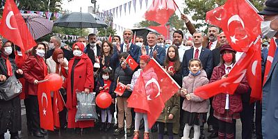 İYİ Parti 29 Ekim'i kutladı! Partililer yoğun katılım gösterdi !