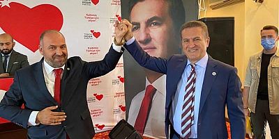 Mustafa Sarıgül, Trabzon'da ilk kongresini gerçekleştirdi