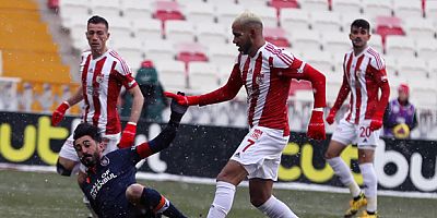Tam da İstediğimiz Gibi Bitti: DG Sivasspor: 1 M Başakşehir: 1