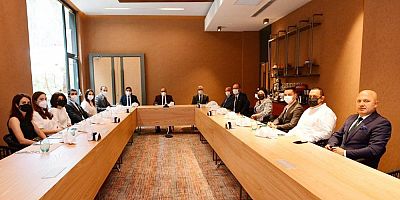 TOB Başkanı Dündar'dan Kamu-Sen'e: Sendikaların İşi Sümela Mıdır?