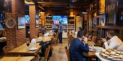 Trabzon'da halı sahalar, lokantalar, kafeler, yüzme havuzları açıldı...