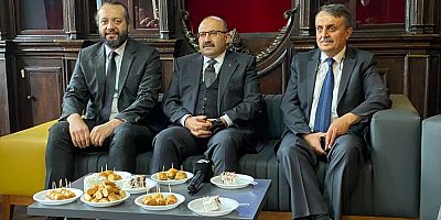 Vali Ustaoğlu 10 Ocak Çalışan Gazeteciler Günü’nde TGC’ye gitti!