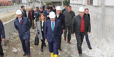 Vali Ustaoğlu Emniyet Müdürlüğü Binasını İnceledi